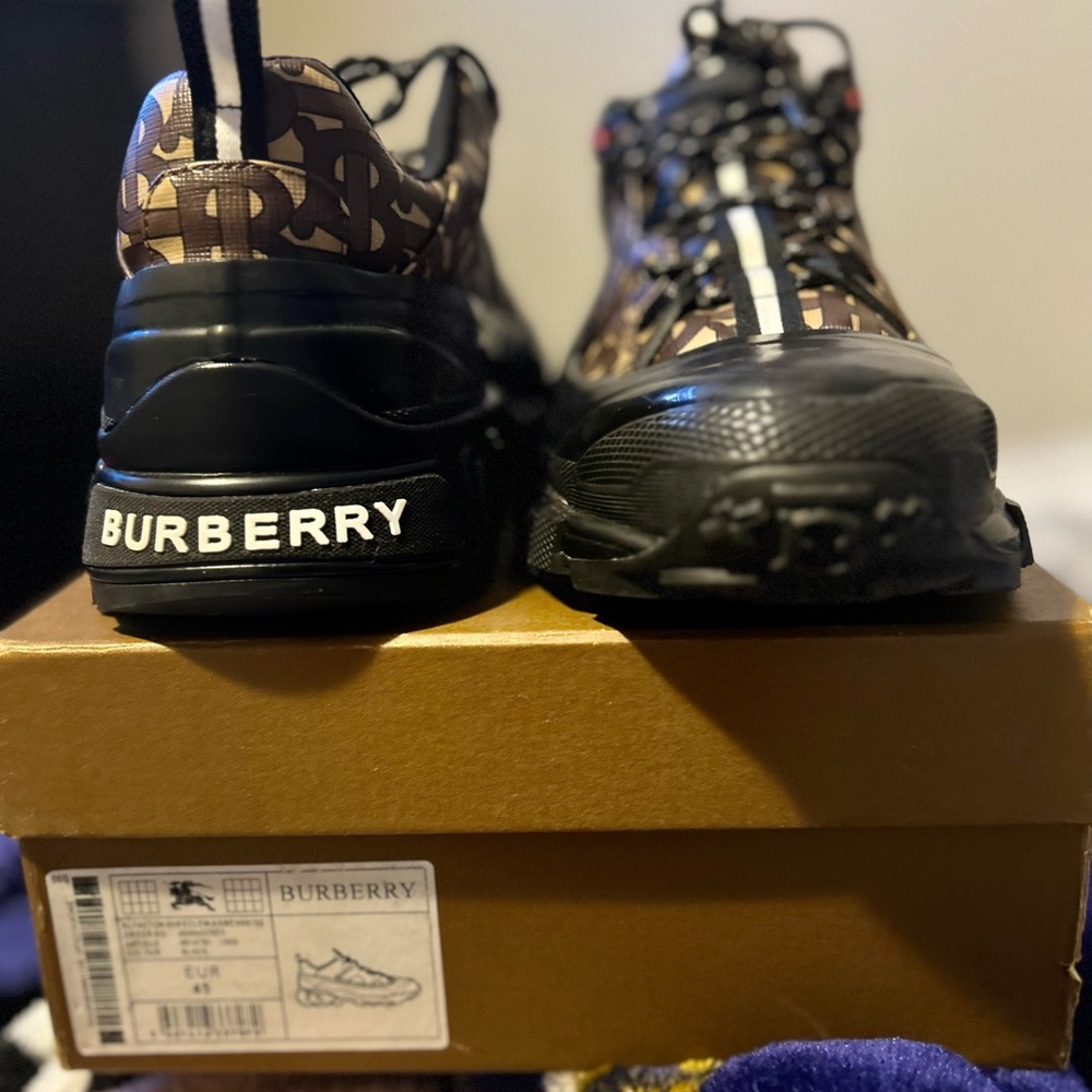 burberry shoes size 11